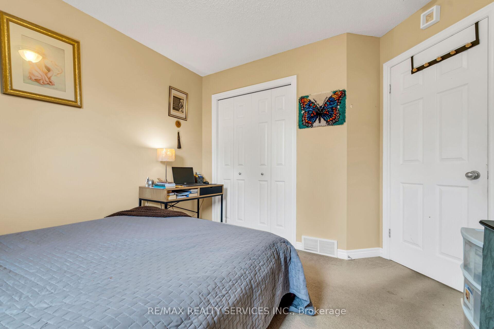 Photo 27 of 752 North Leaksdale Circle, London, South U — HOMEH