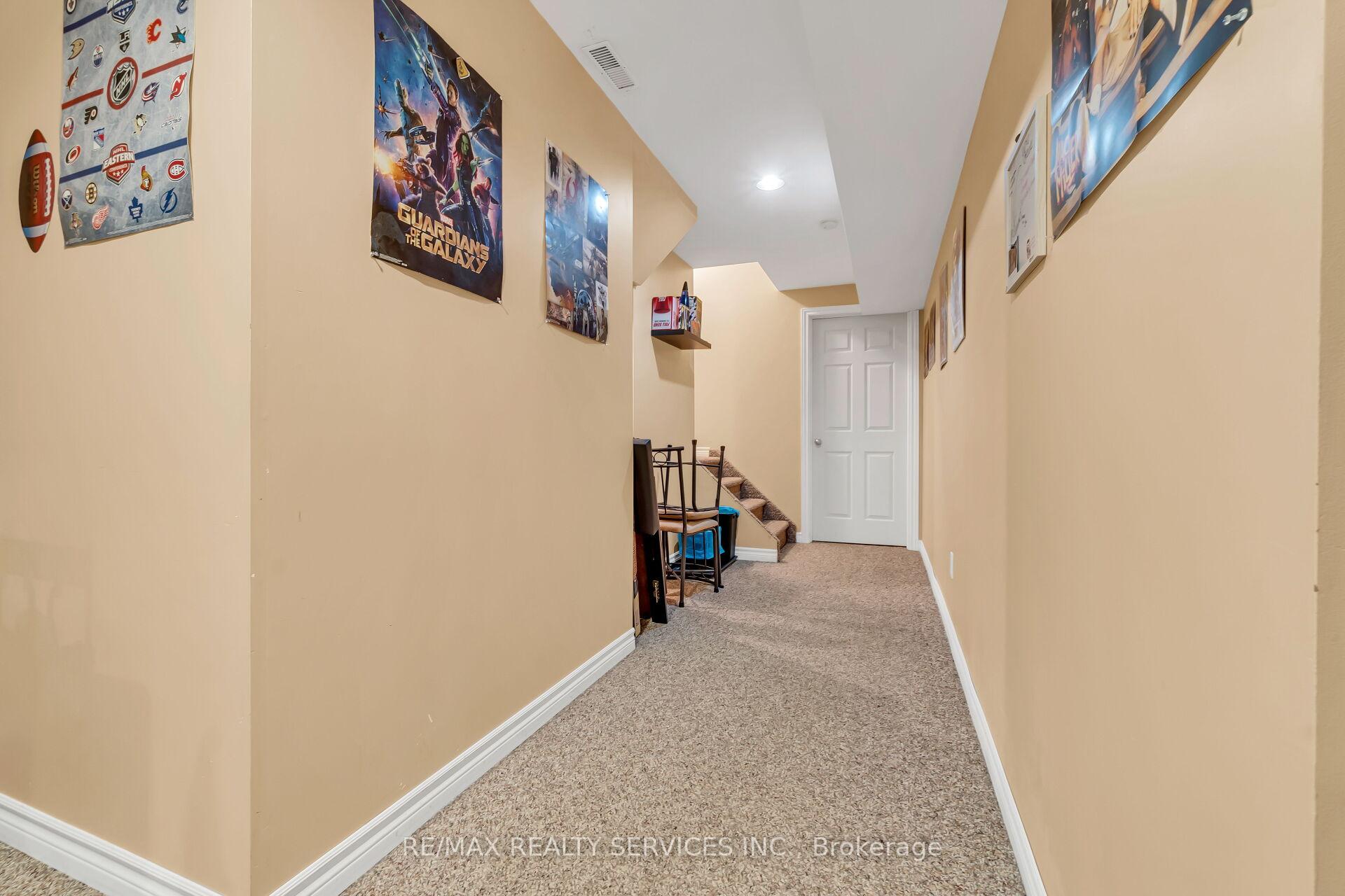Photo 30 of 752 North Leaksdale Circle, London, South U — HOMEH
