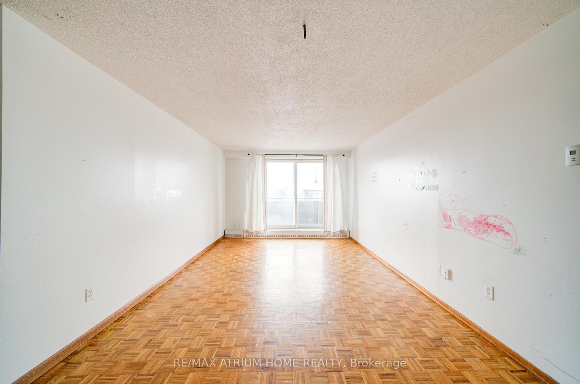 Photo 11 of Unit 804, 1101 Pharmacy Avenue, Scarborough, Wexford-Maryvale — HOMEH