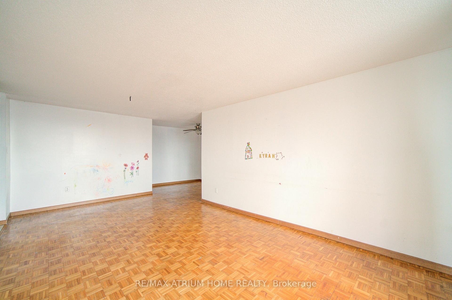 Photo 13 of Unit 804, 1101 Pharmacy Avenue, Scarborough, Wexford-Maryvale — HOMEH