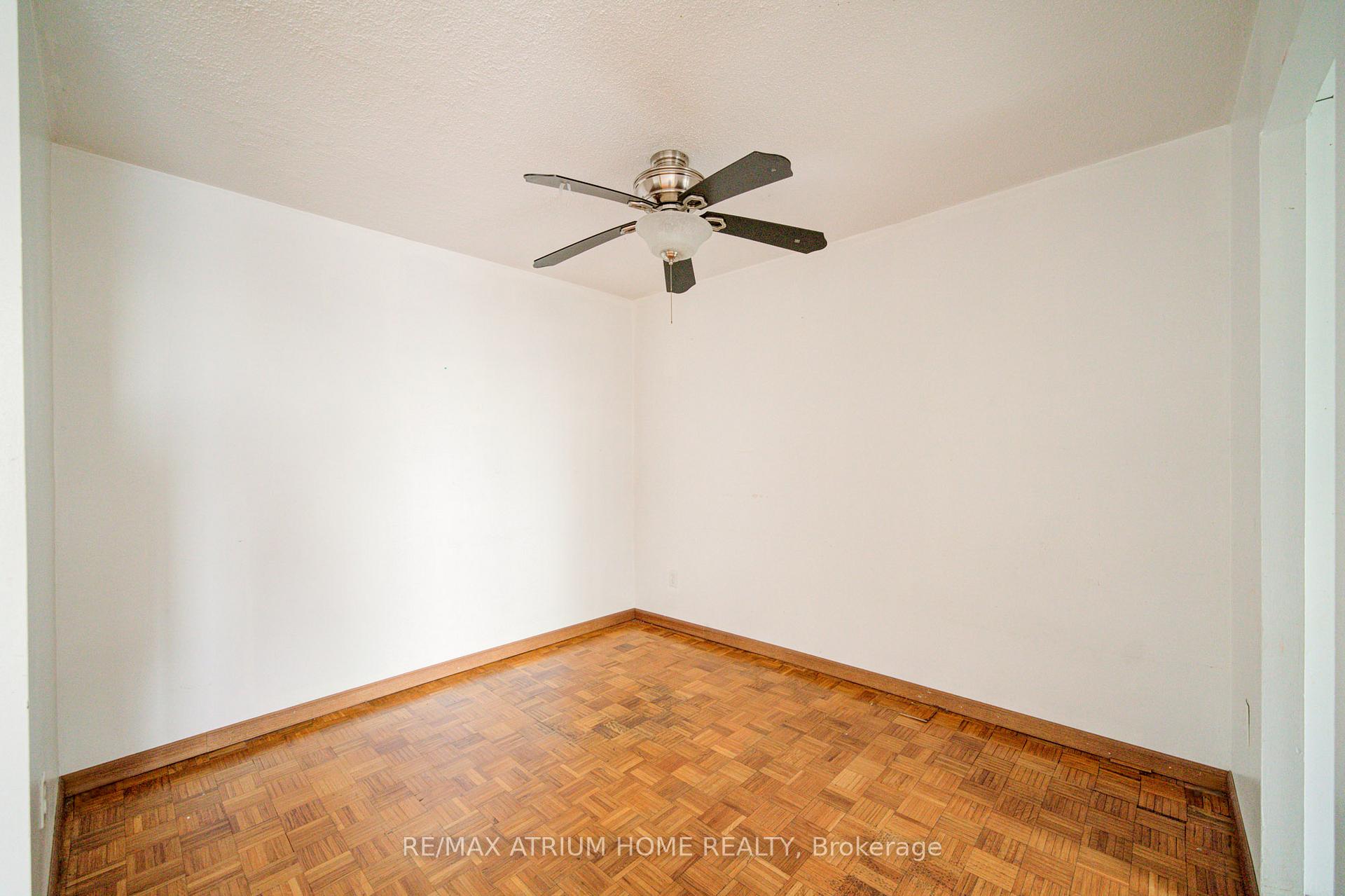 Photo 14 of Unit 804, 1101 Pharmacy Avenue, Scarborough, Wexford-Maryvale — HOMEH