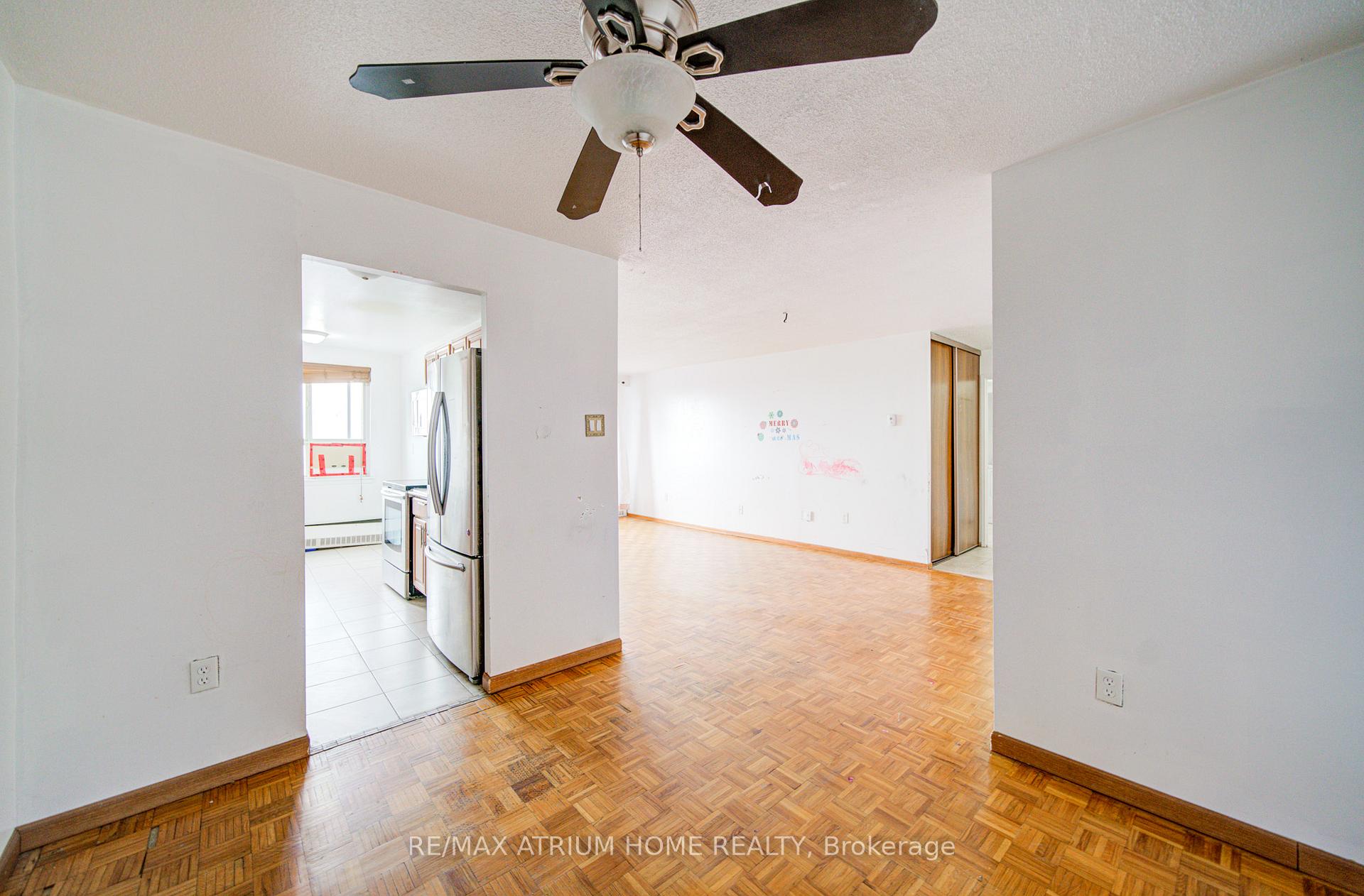 Photo 17 of Unit 804, 1101 Pharmacy Avenue, Scarborough, Wexford-Maryvale — HOMEH