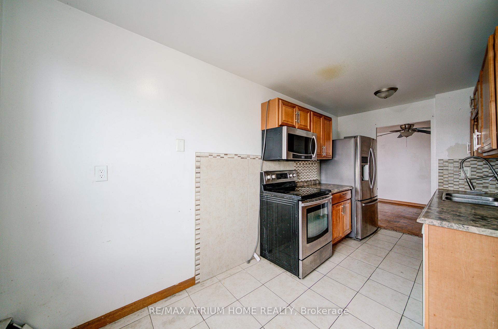 Photo 24 of Unit 804, 1101 Pharmacy Avenue, Scarborough, Wexford-Maryvale — HOMEH