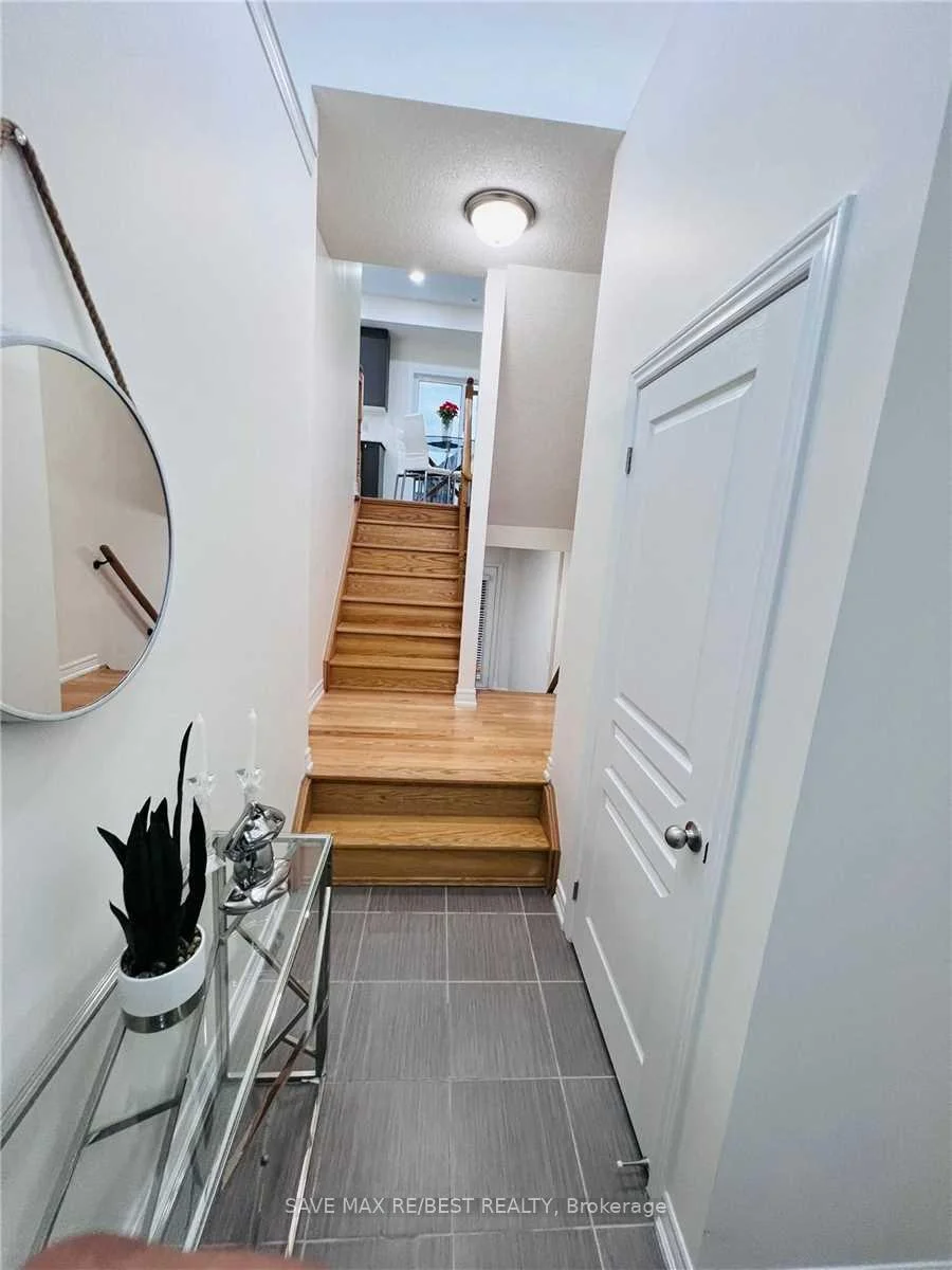 Photo 8 of 18 Aspen Hill Road, Brampton, Bram West — HOMEH