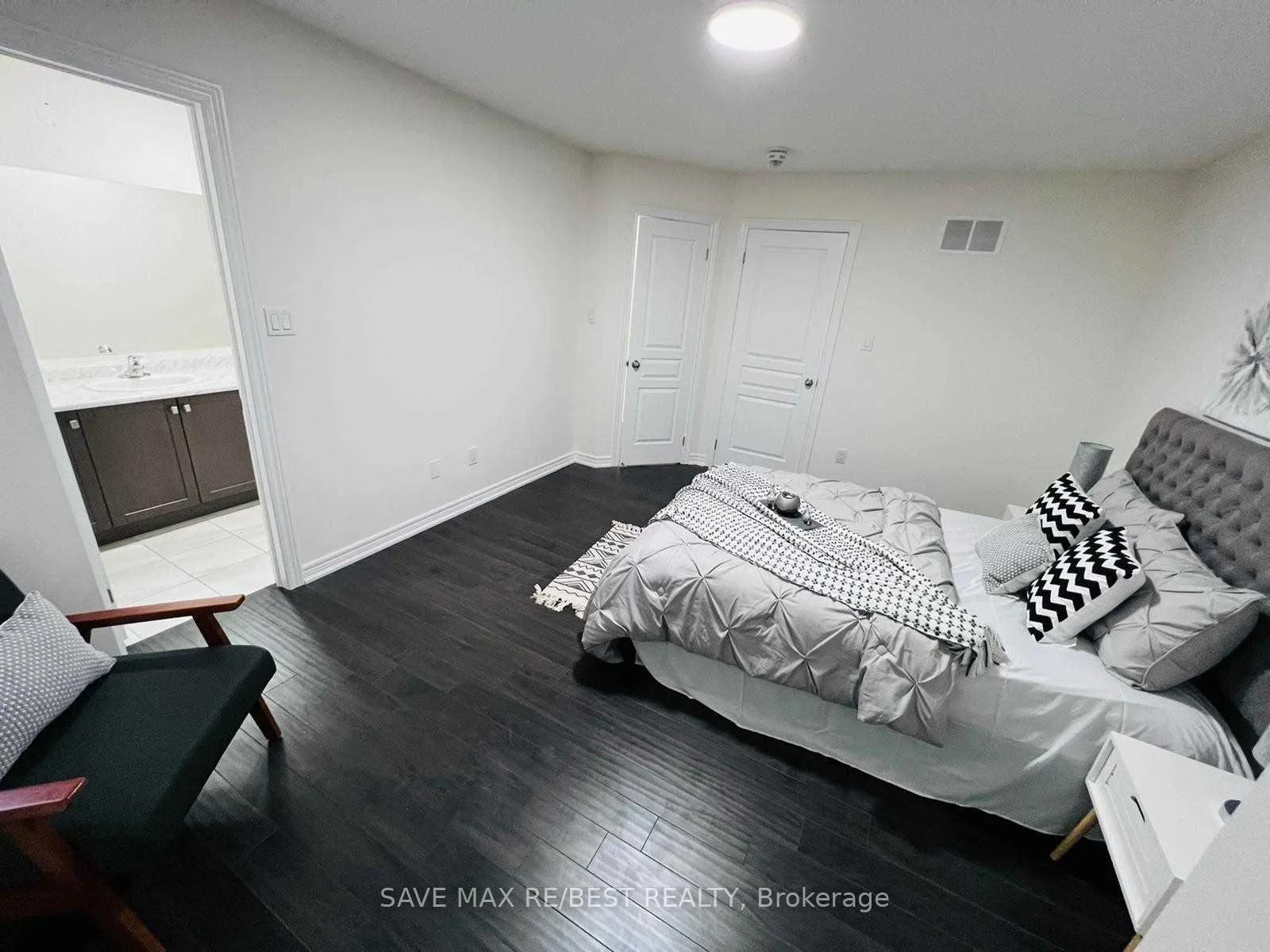 Photo 39 of 18 Aspen Hill Road, Brampton, Bram West — HOMEH
