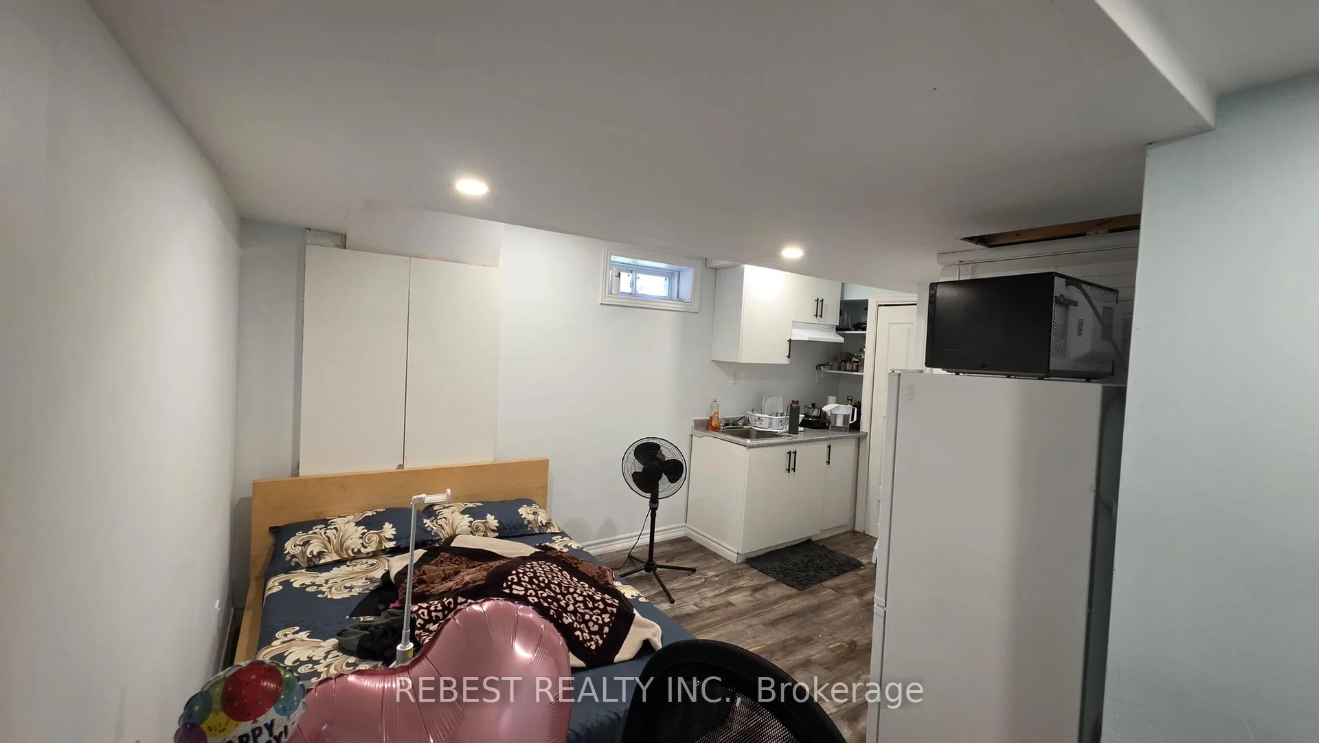Photo 43 of 18 Aspen Hill Road, Brampton, Bram West — HOMEH