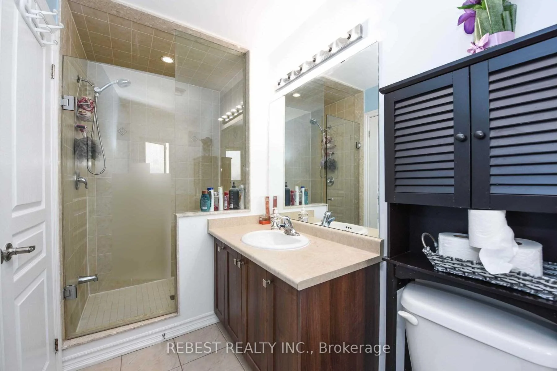 Photo 47 of 18 Aspen Hill Road, Brampton, Bram West — HOMEH