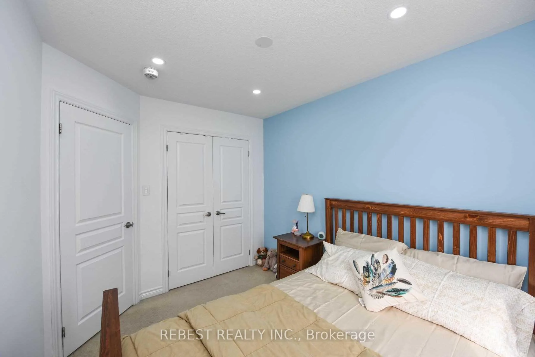 Photo 53 of 18 Aspen Hill Road, Brampton, Bram West — HOMEH