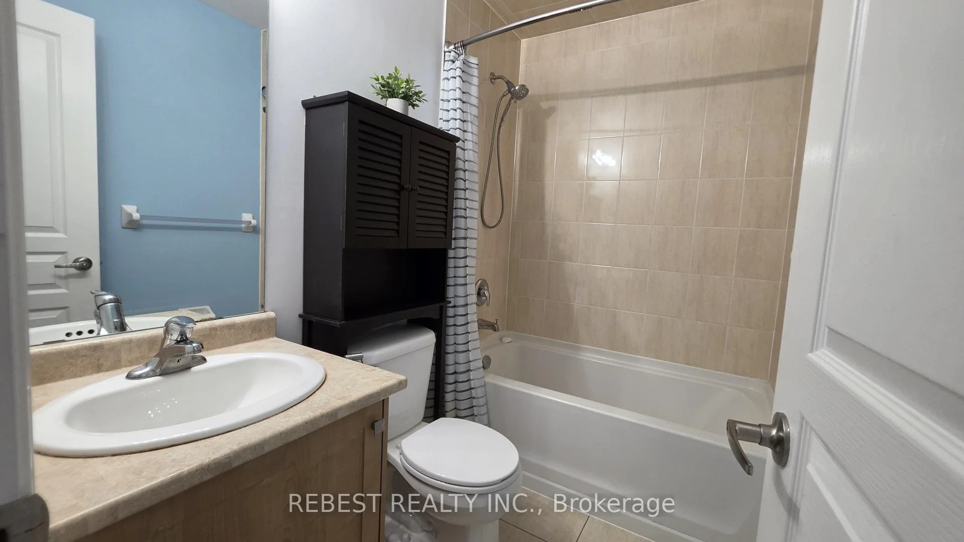 Photo 59 of 18 Aspen Hill Road, Brampton, Bram West — HOMEH