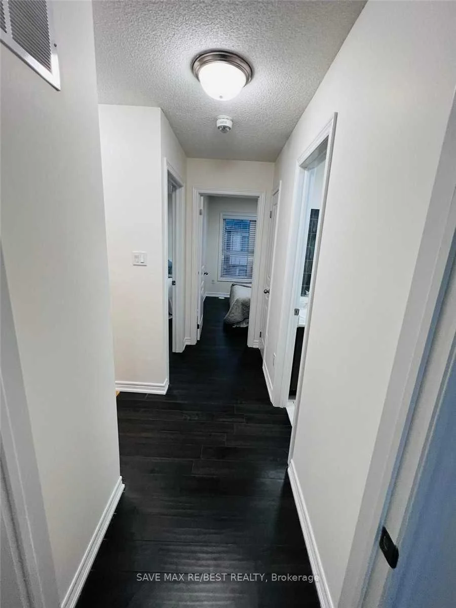 Photo 62 of 18 Aspen Hill Road, Brampton, Bram West — HOMEH