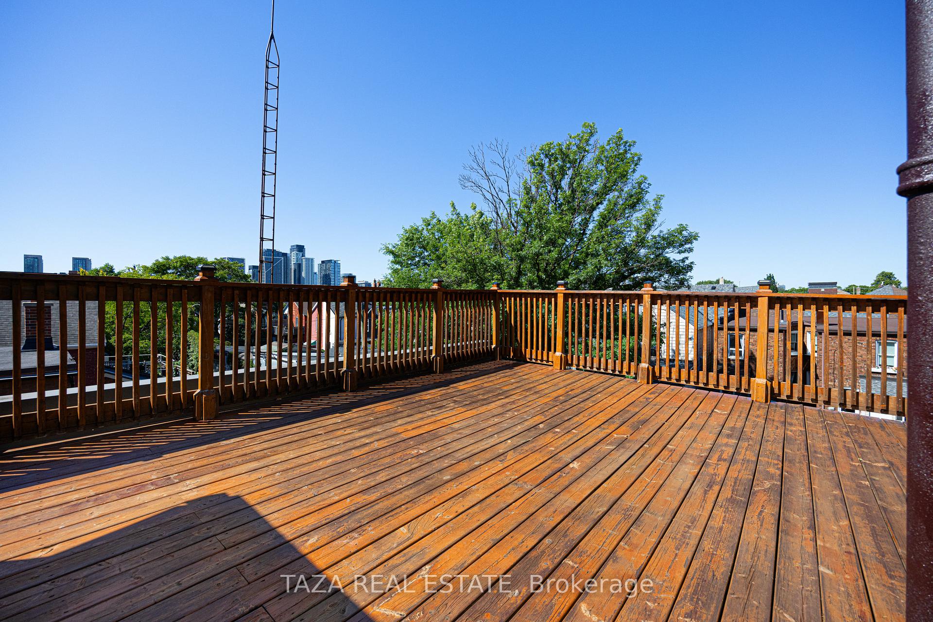 Photo 5 of 46 Euclid Avenue, Toronto, Trinity-Bellwoods — HOMEH