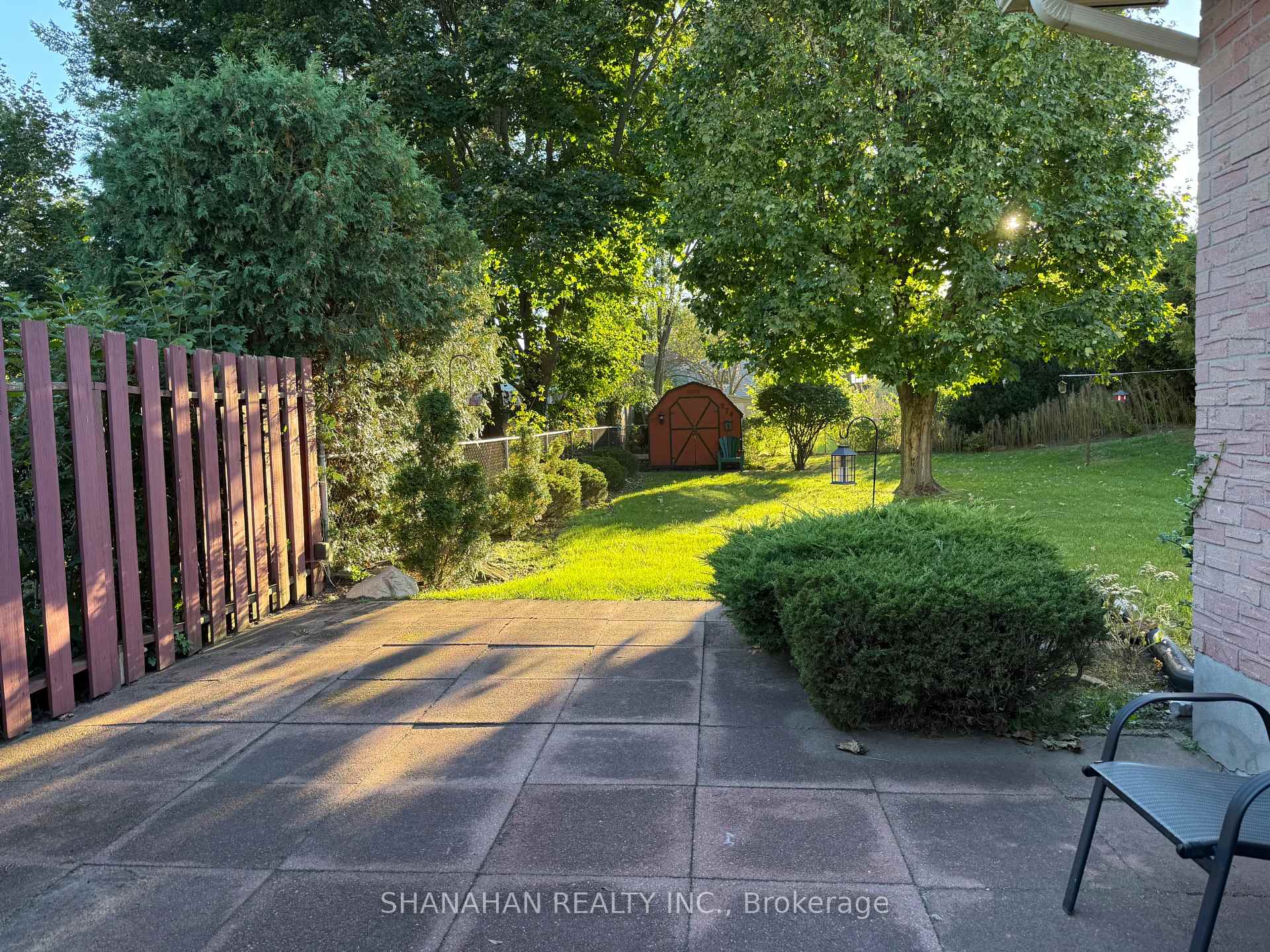 Photo 3 of 274 Frances Street, Strathroy-Caradoc, SE — HOMEH
