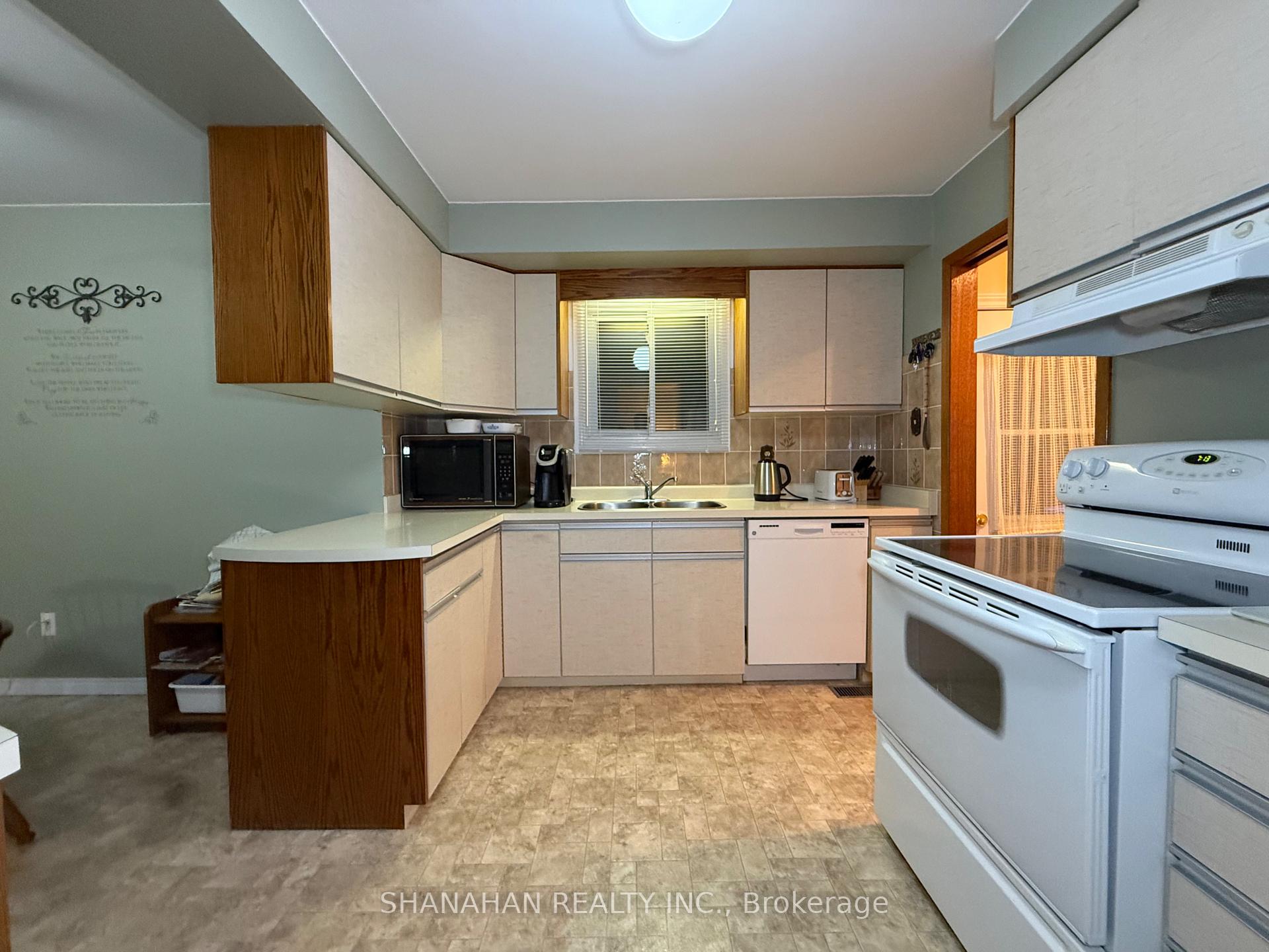 Photo 5 of 274 Frances Street, Strathroy-Caradoc, SE — HOMEH