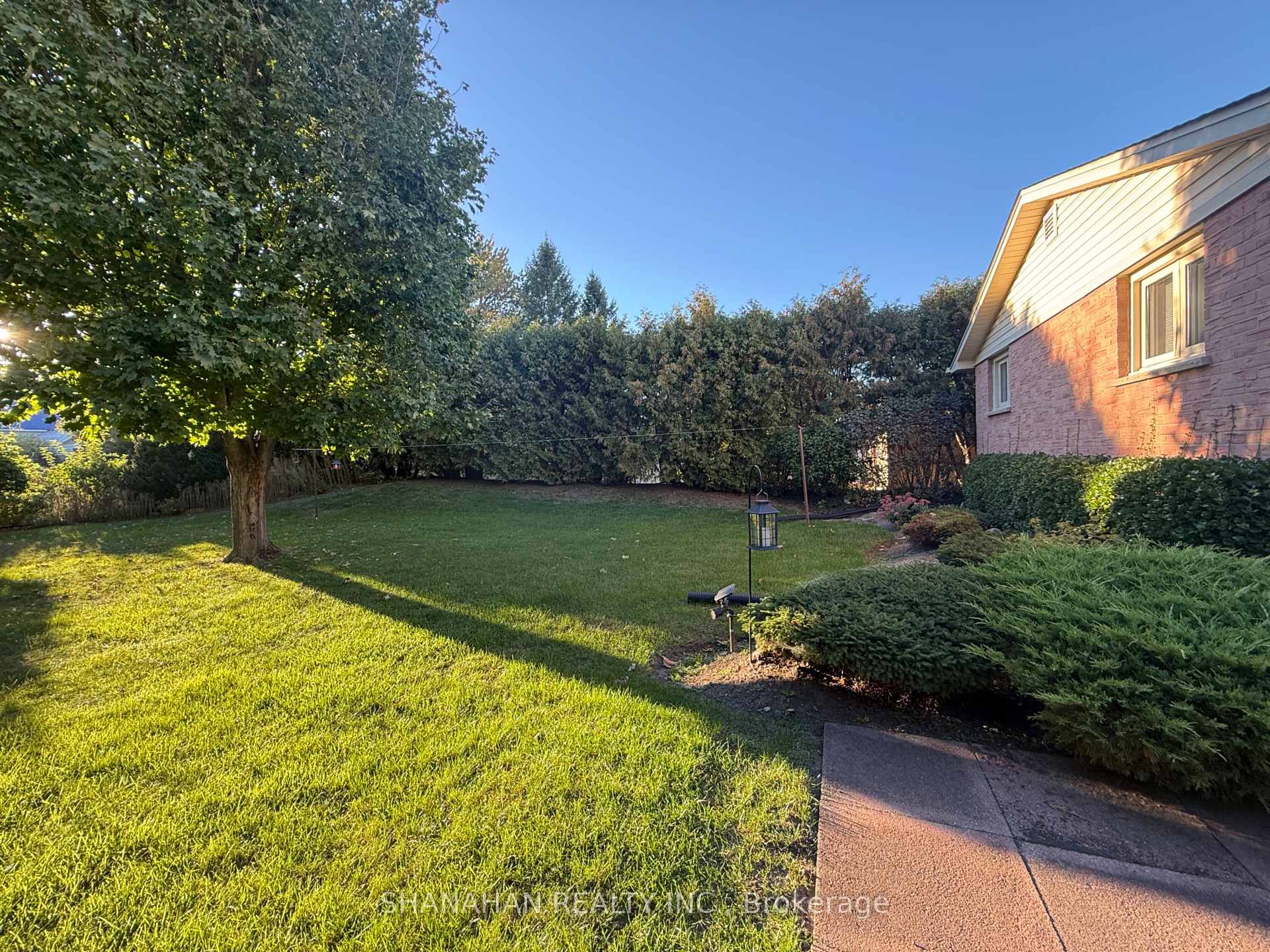 Photo 20 of 274 Frances Street, Strathroy-Caradoc, SE — HOMEH