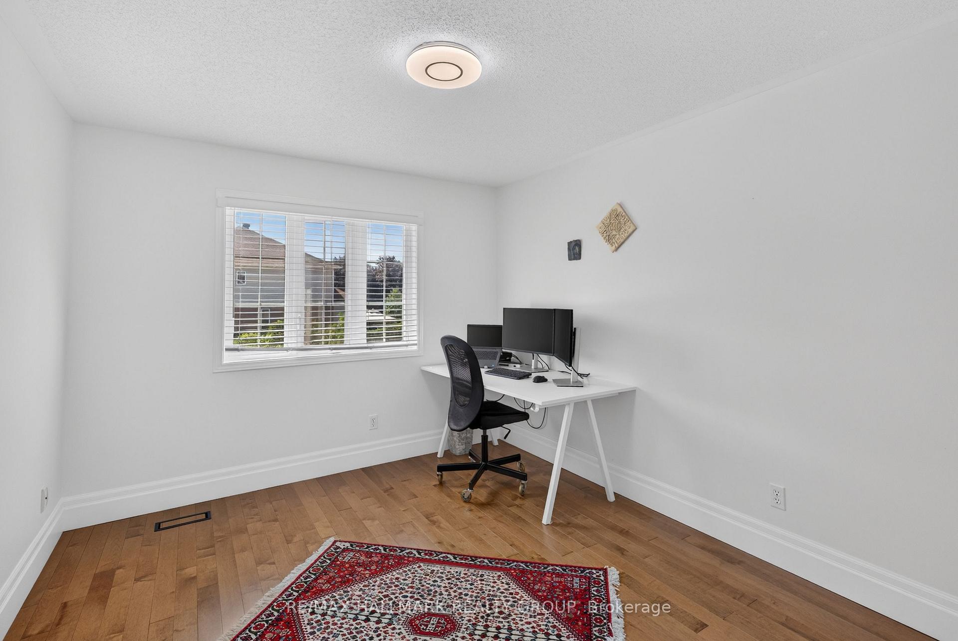 Photo 36 of 42 Glenrill Place S, Ottawa, Kanata - Emerald Meadows/Trailwest — HOMEH