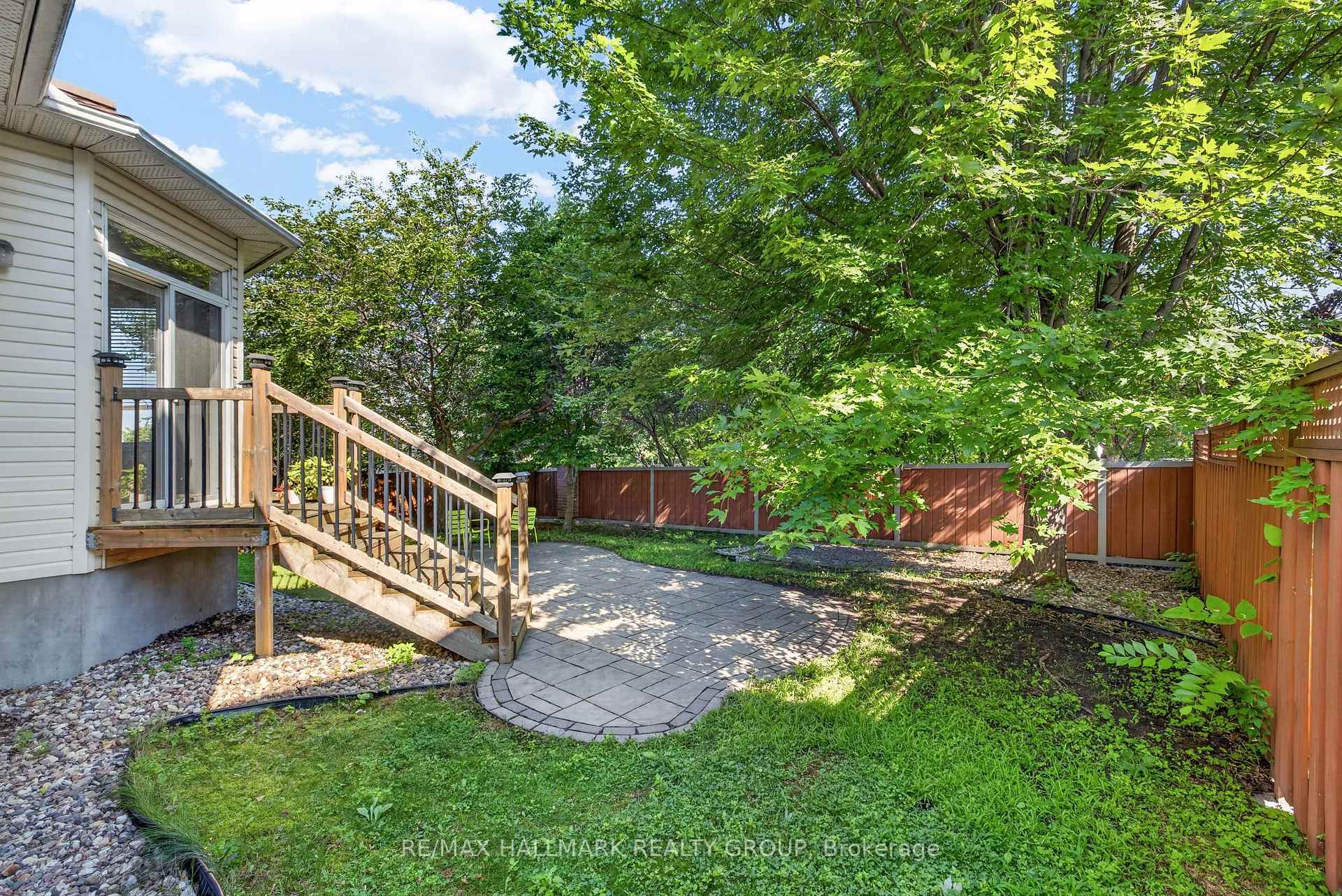Photo 46 of 42 Glenrill Place S, Ottawa, Kanata - Emerald Meadows/Trailwest — HOMEH