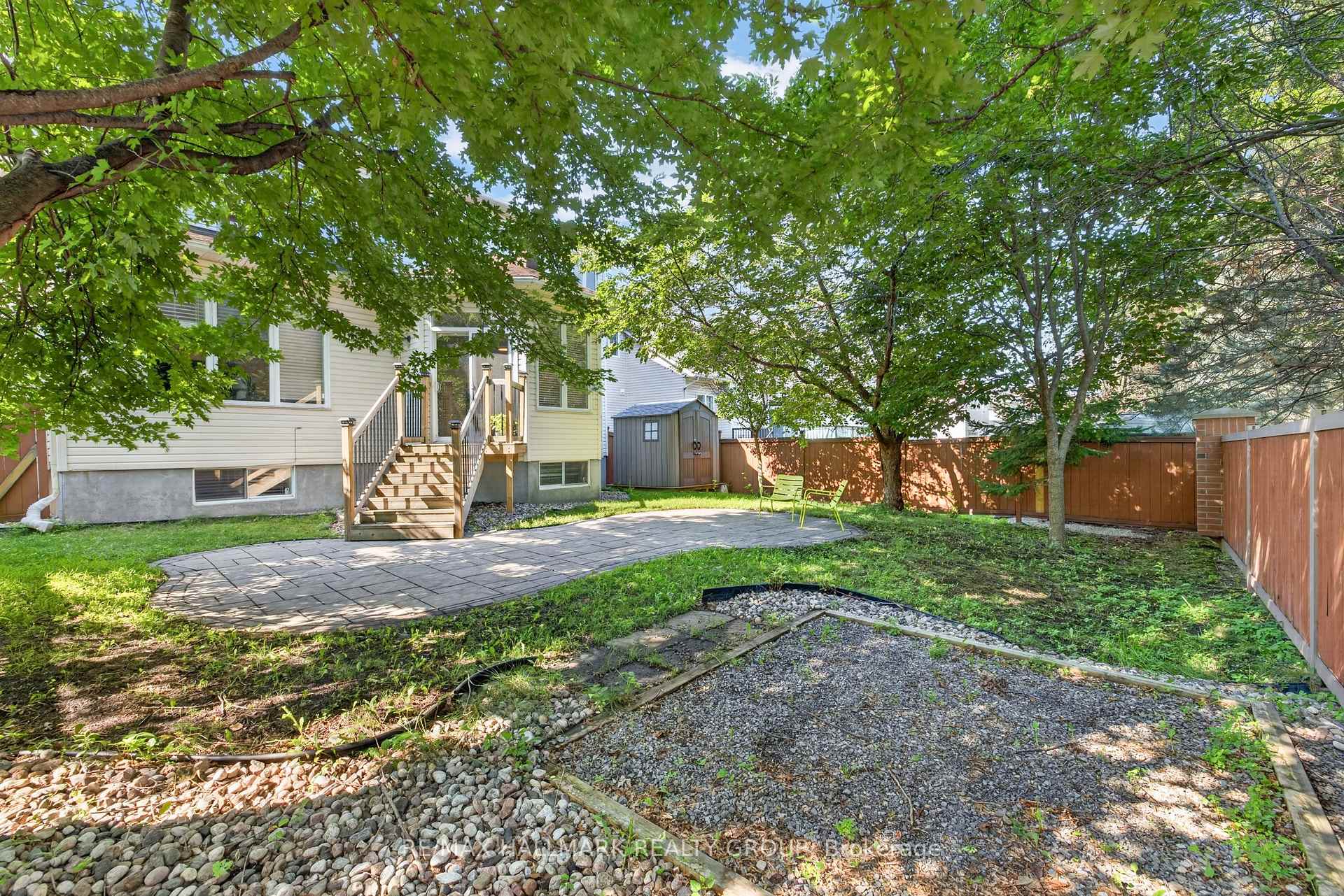 Photo 48 of 42 Glenrill Place S, Ottawa, Kanata - Emerald Meadows/Trailwest — HOMEH