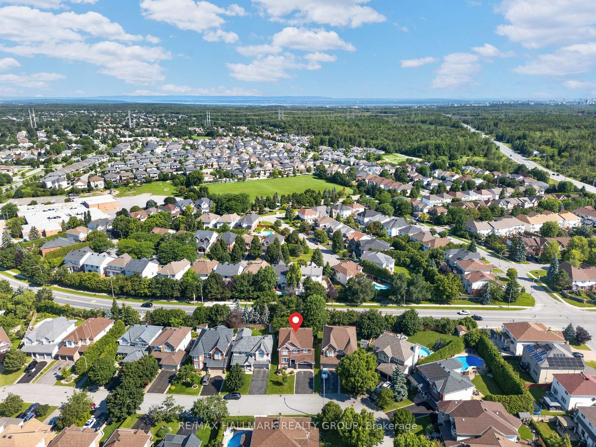 Photo 50 of 42 Glenrill Place S, Ottawa, Kanata - Emerald Meadows/Trailwest — HOMEH
