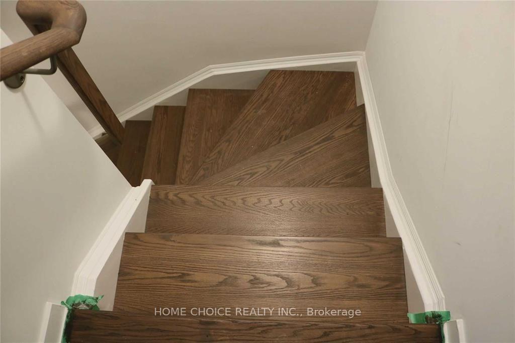 Photo 6 of 34 Engel Street E, Vaughan, Vaughan Grove — HOMEH