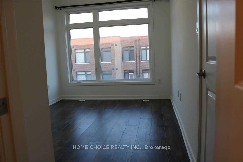 Photo 11 of 34 Engel Street E, Vaughan, Vaughan Grove — HOMEH