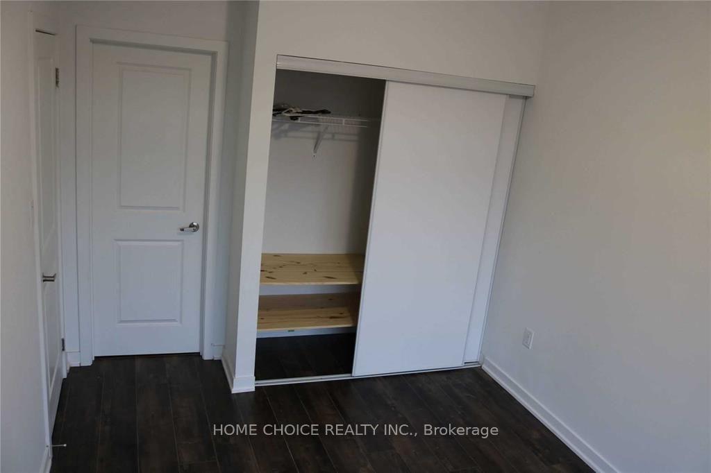 Photo 14 of 34 Engel Street E, Vaughan, Vaughan Grove — HOMEH