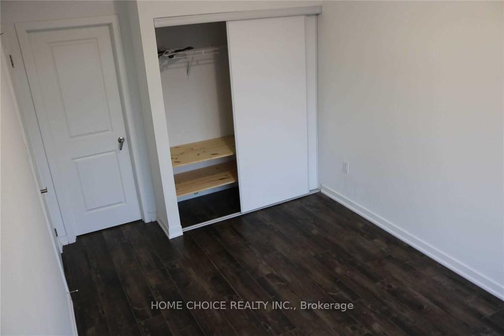 Photo 15 of 34 Engel Street E, Vaughan, Vaughan Grove — HOMEH