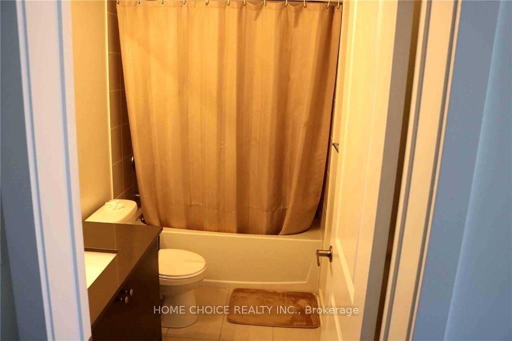 Photo 21 of 34 Engel Street E, Vaughan, Vaughan Grove — HOMEH