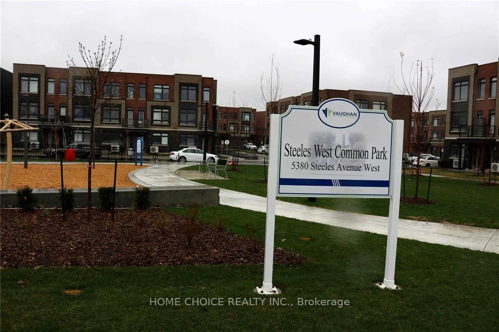 Photo 24 of 34 Engel Street E, Vaughan, Vaughan Grove — HOMEH
