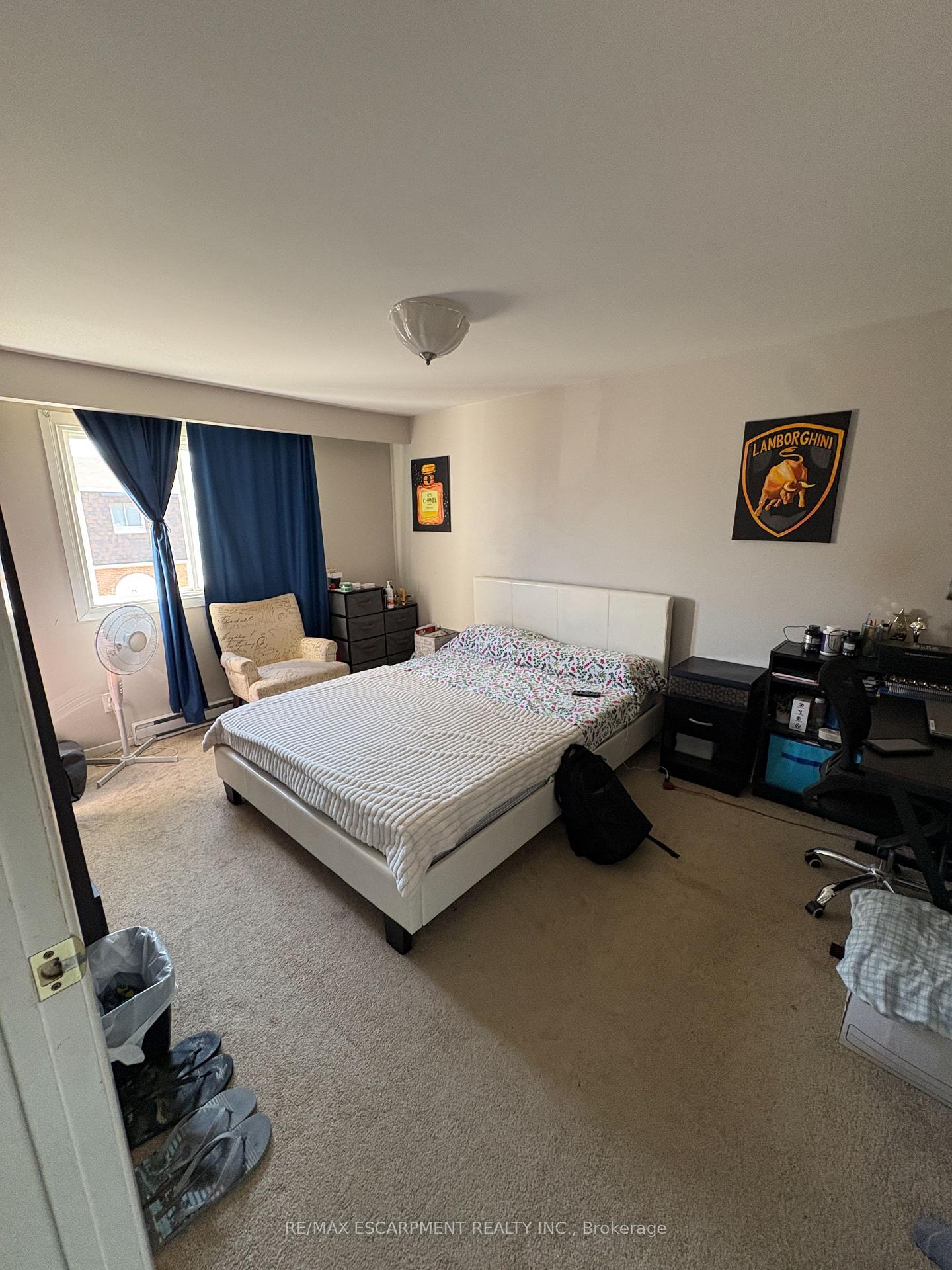 Photo 10 of Unit 4, 2380 Bromsgrove Road, Mississauga, Clarkson — HOMEH