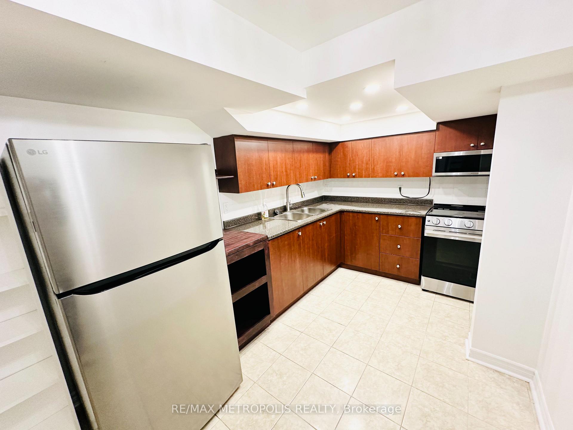 Photo 5 of Unit Basement, 6 Wahba Way, Markham, Middlefield — HOMEH
