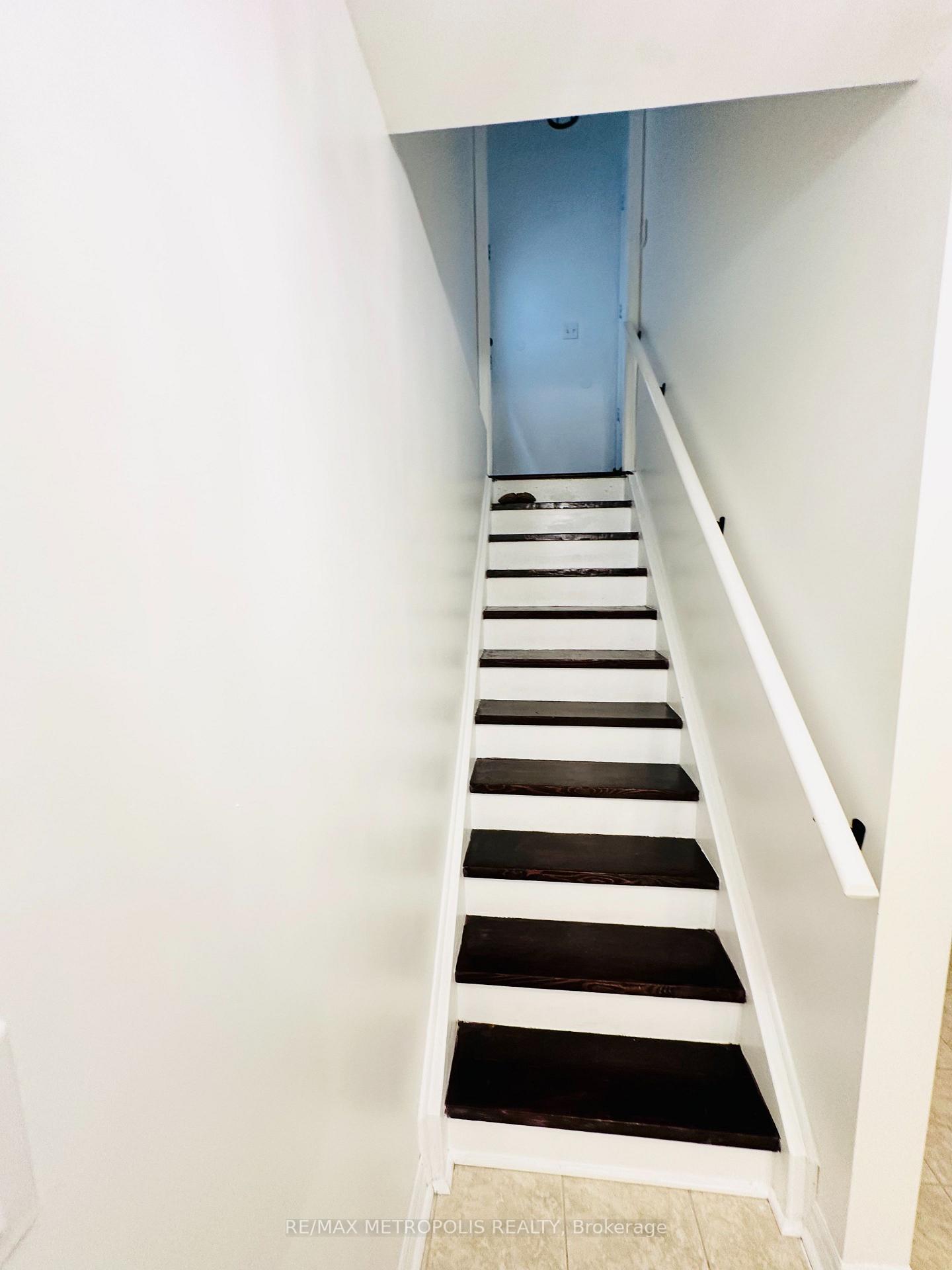 Photo 8 of Unit Basement, 6 Wahba Way, Markham, Middlefield — HOMEH