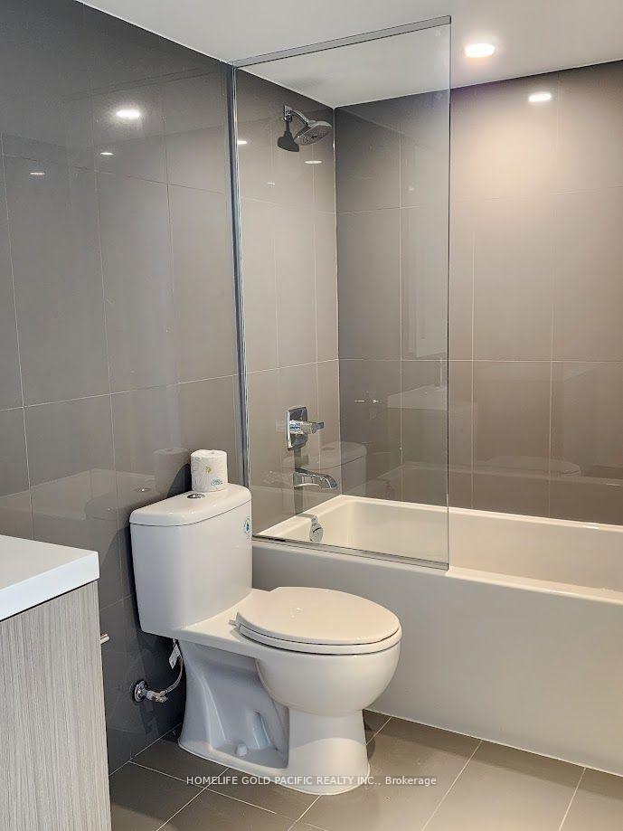 Photo 11 of Unit 817, 585 Bloor Street E, Toronto, Palmerston-Little Italy — HOMEH