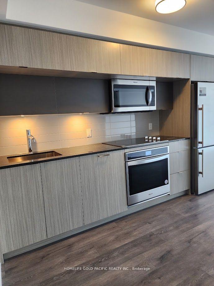 Photo 12 of Unit 817, 585 Bloor Street E, Toronto, Palmerston-Little Italy — HOMEH