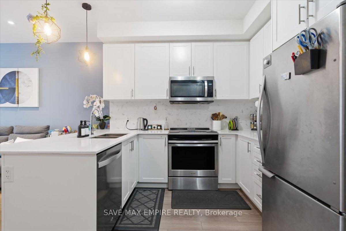 Photo 9 of Unit 227, 652 Cricklewood Drive, Mississauga, Mineola — HOMEH