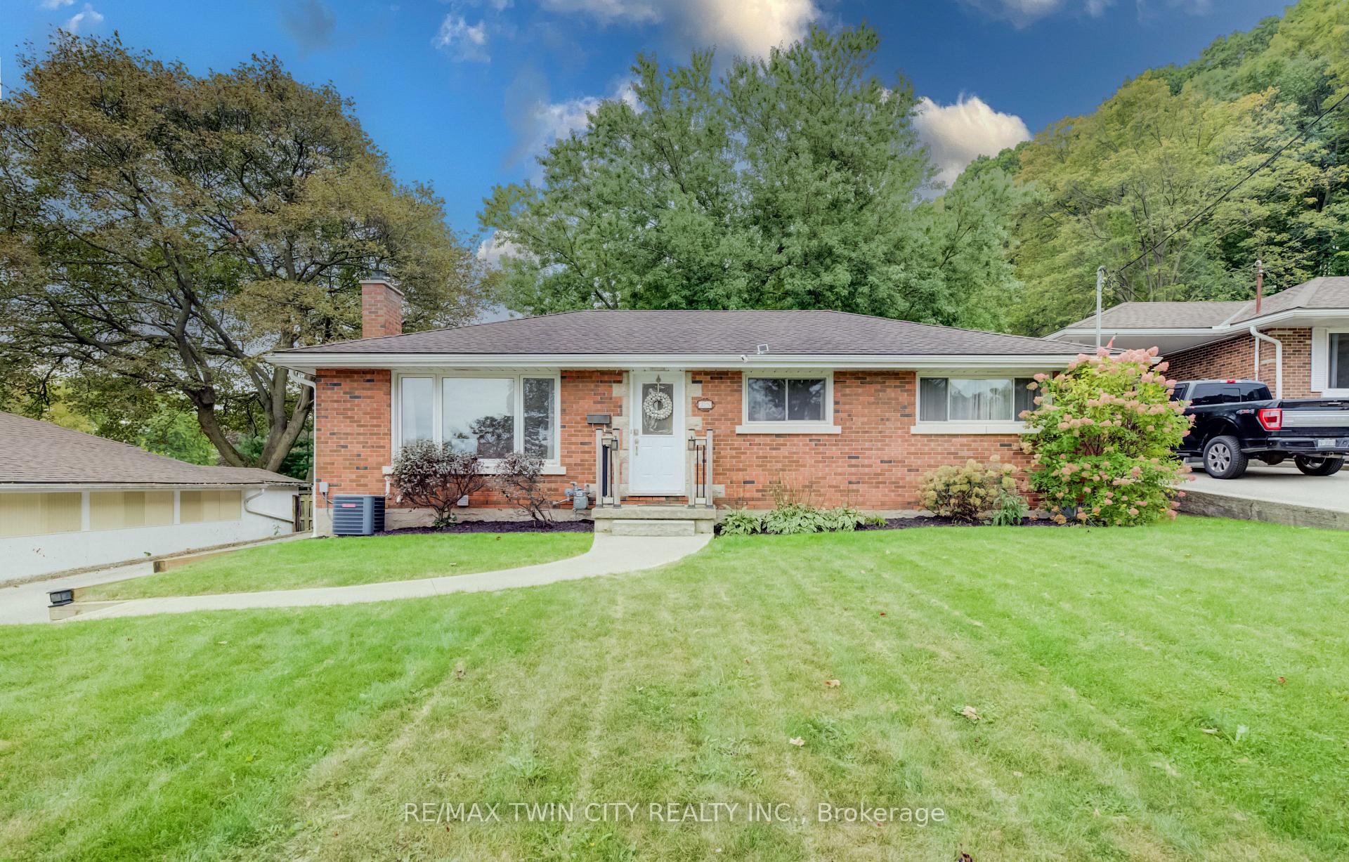 Photo 2 of 25 Culham Drive, Cambridge, St Andrews/Southwood — HOMEH