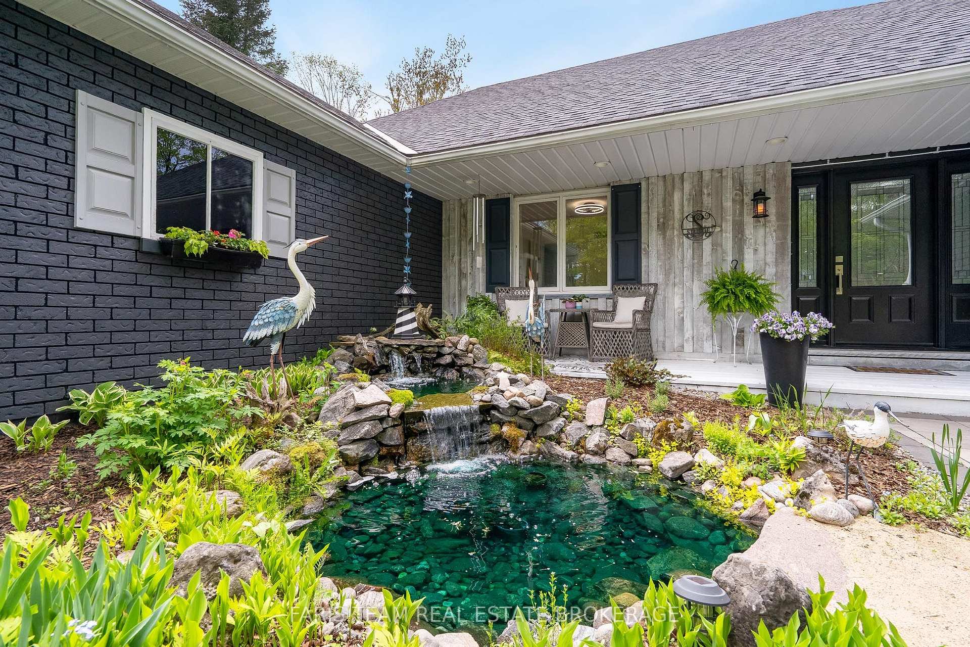 Photo 4 of 135 Forest Glen Drive, Gravenhurst, Muskoka (S) — HOMEH