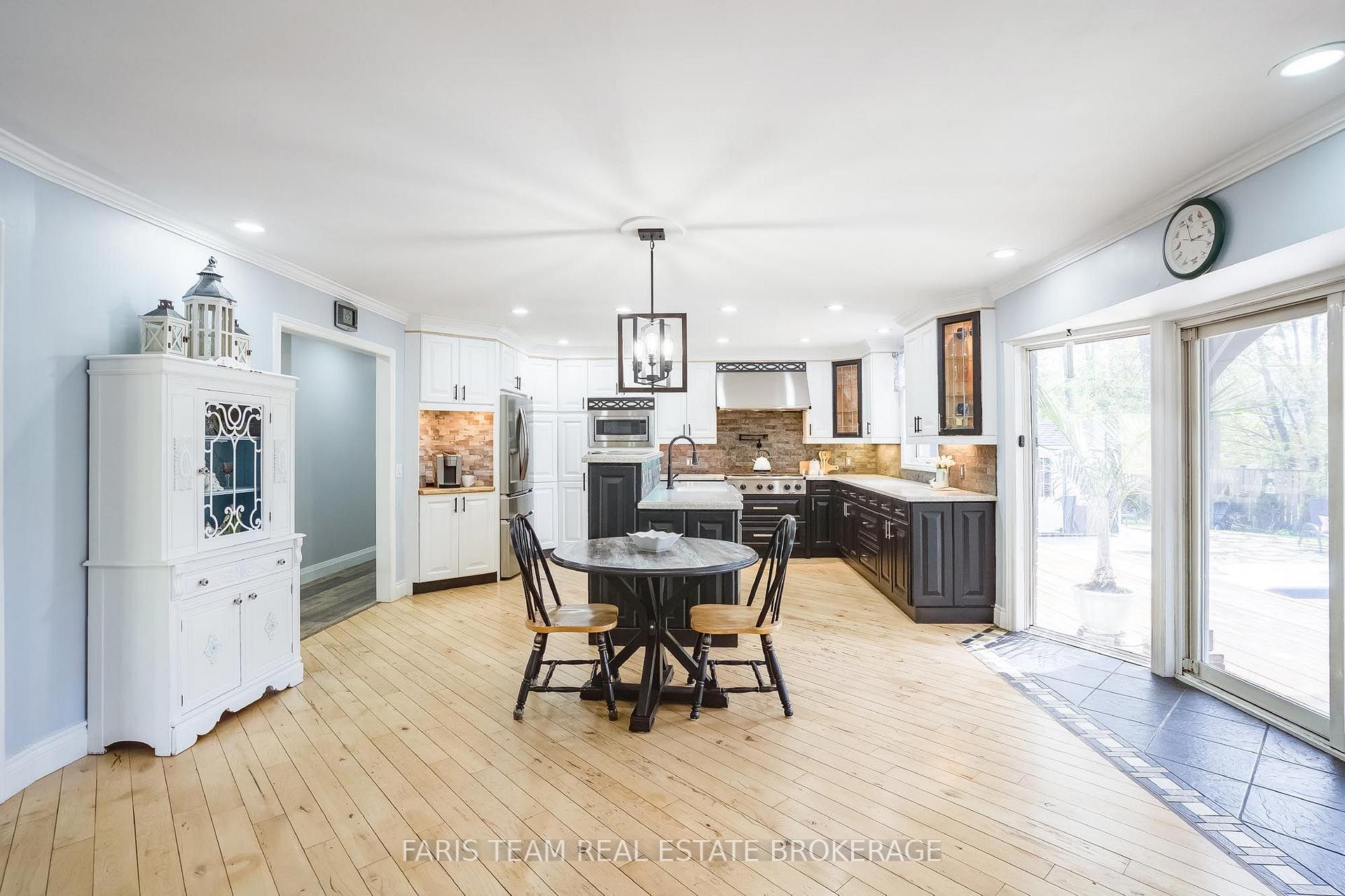 Photo 7 of 135 Forest Glen Drive, Gravenhurst, Muskoka (S) — HOMEH