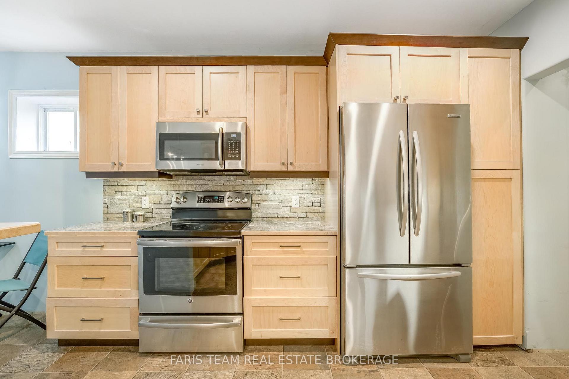 Photo 32 of 135 Forest Glen Drive, Gravenhurst, Muskoka (S) — HOMEH