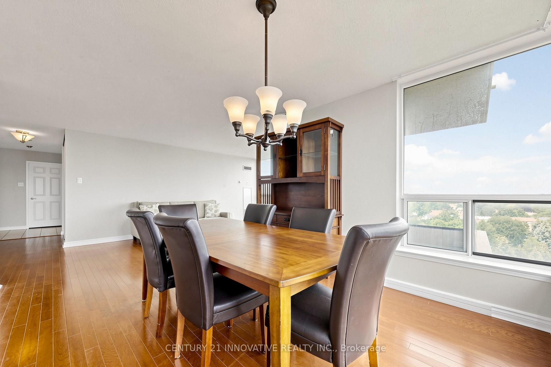 Photo 12 of Unit 912, 12 Laurelcrest Street, Brampton, Queen Street Corridor — HOMEH