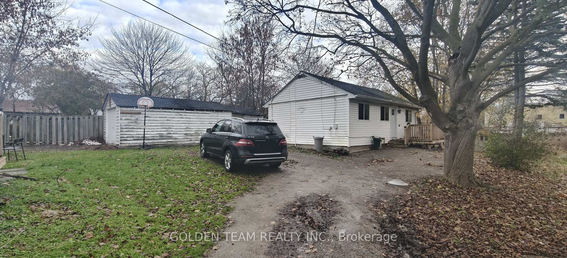 Photo 2 of Unit B, 620 Srigley Street, Newmarket, Gorham-College Manor — HOMEH