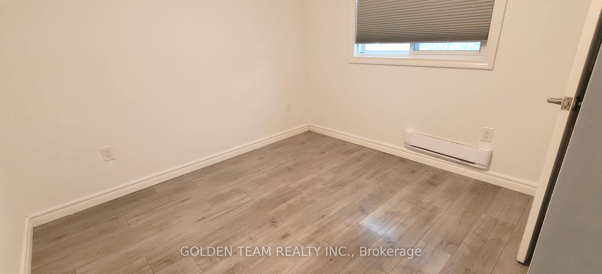 Photo 5 of Unit B, 620 Srigley Street, Newmarket, Gorham-College Manor — HOMEH