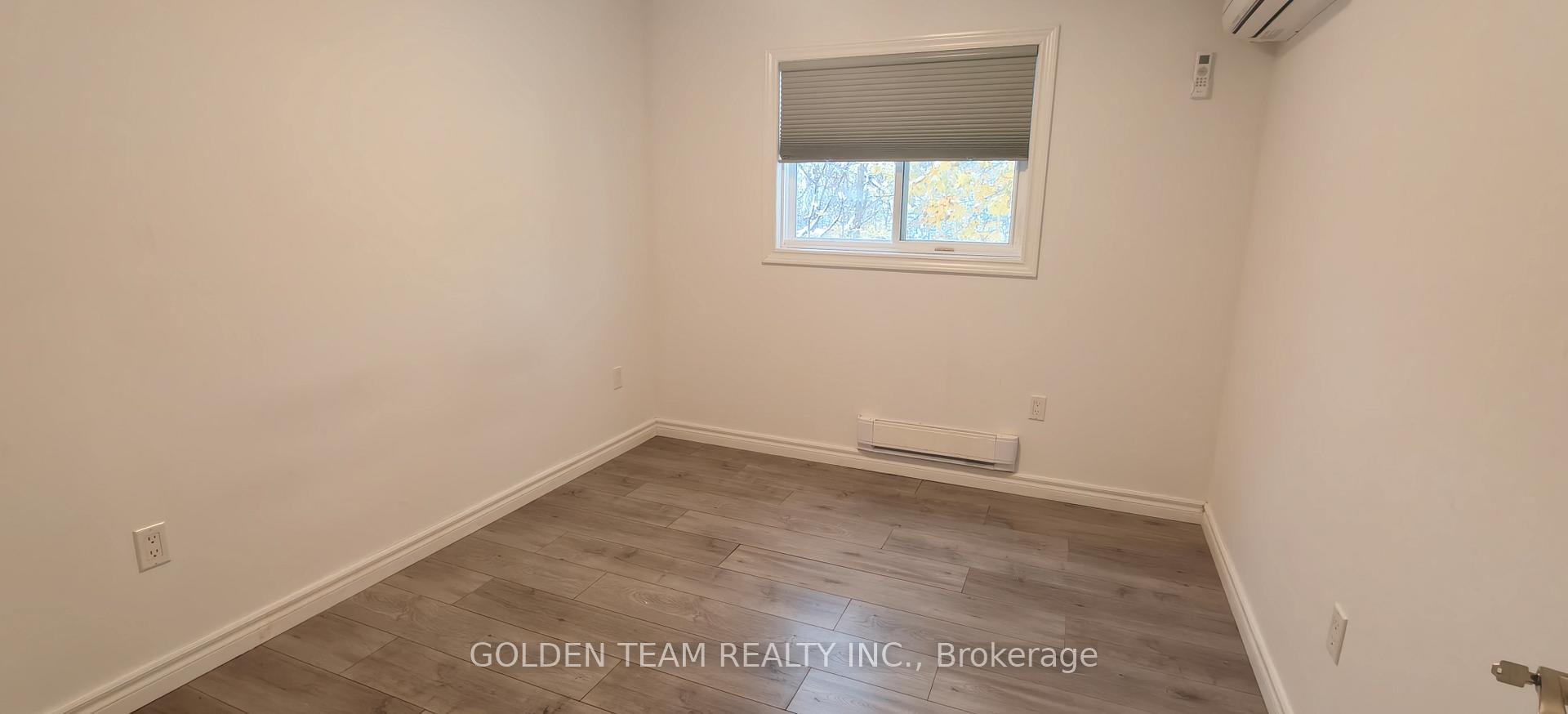 Photo 6 of Unit B, 620 Srigley Street, Newmarket, Gorham-College Manor — HOMEH