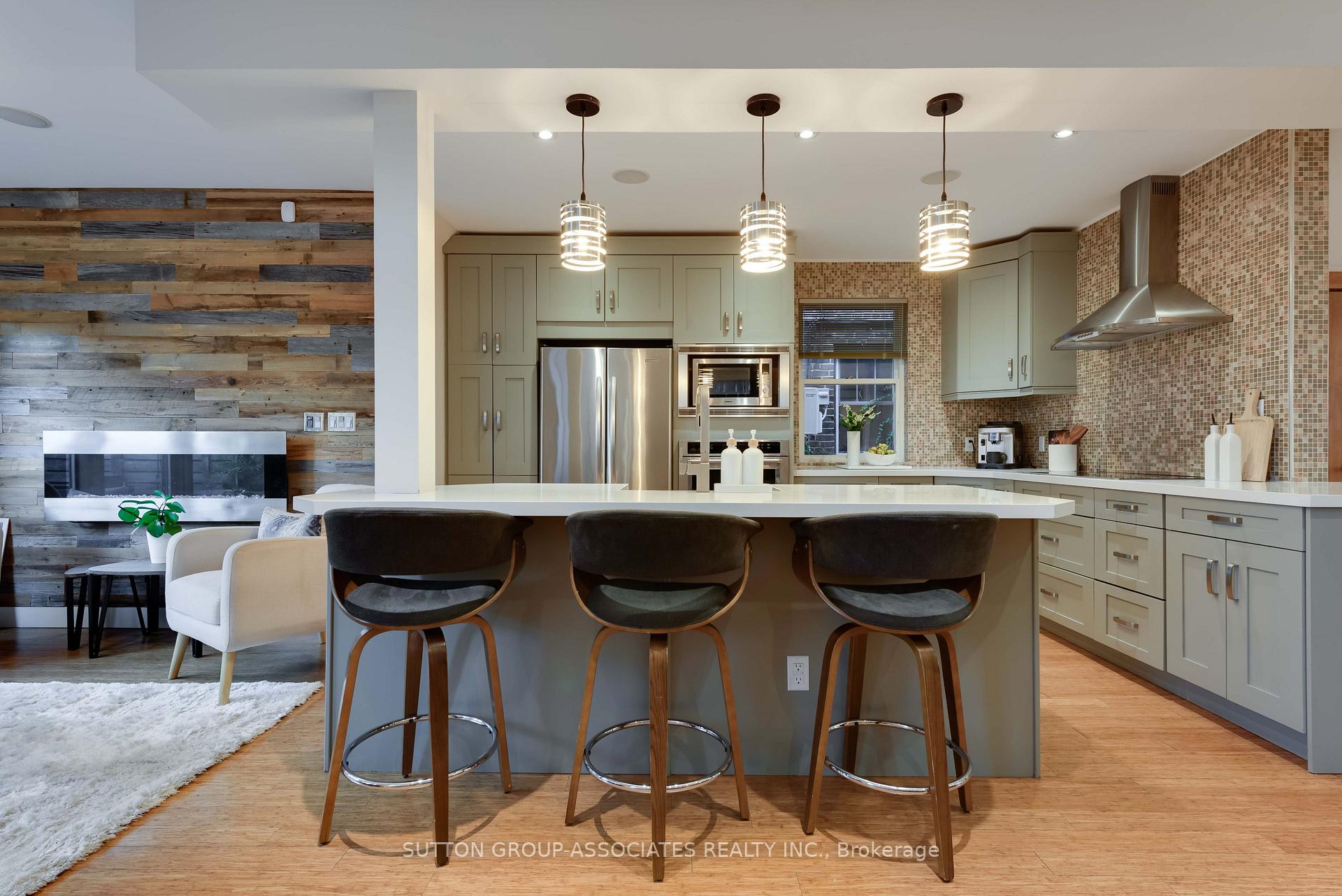 Photo 39 of 136 Arlington Avenue, Toronto, Oakwood Village — HOMEH