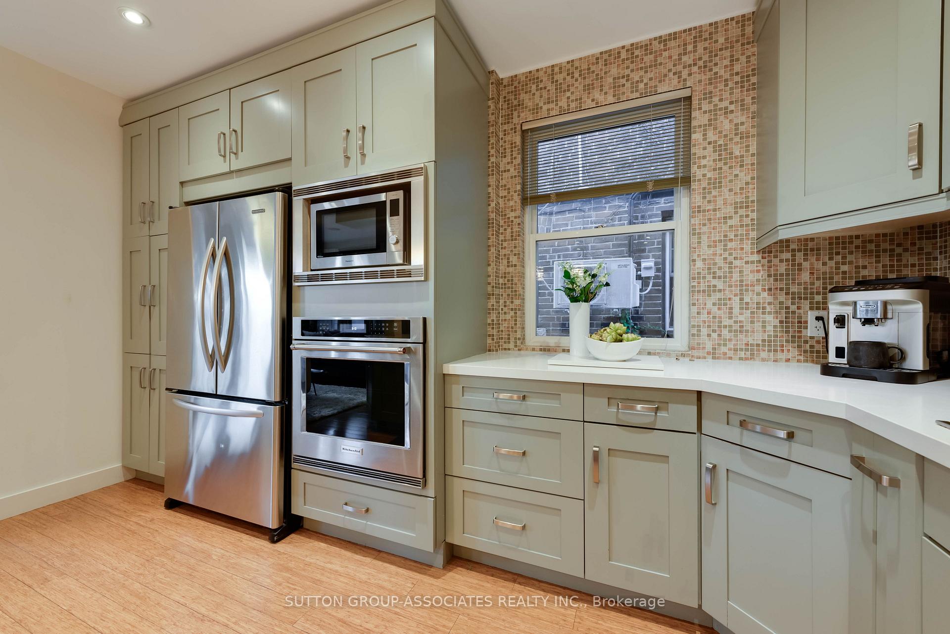 Photo 41 of 136 Arlington Avenue, Toronto, Oakwood Village — HOMEH