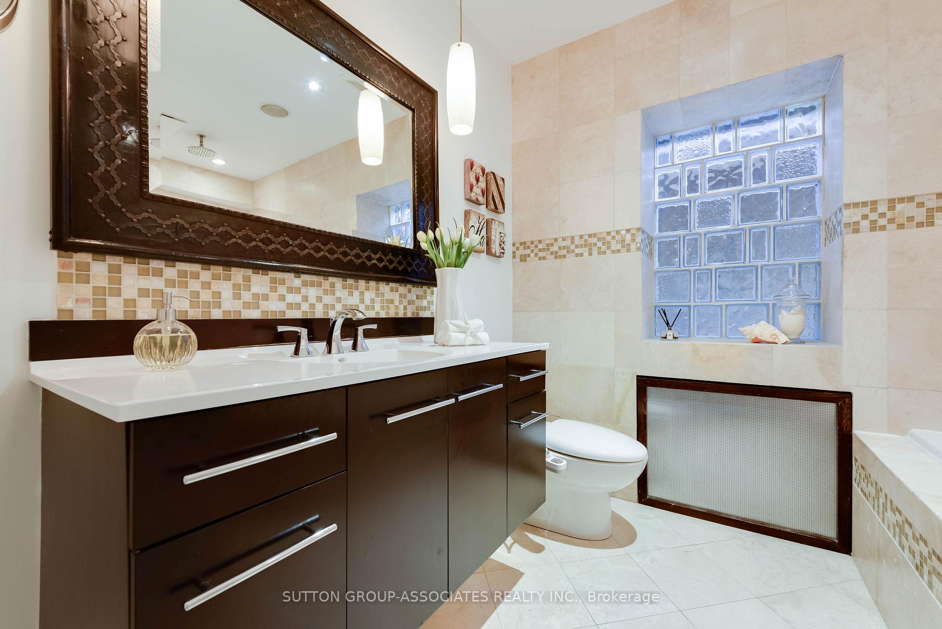 Photo 50 of 136 Arlington Avenue, Toronto, Oakwood Village — HOMEH