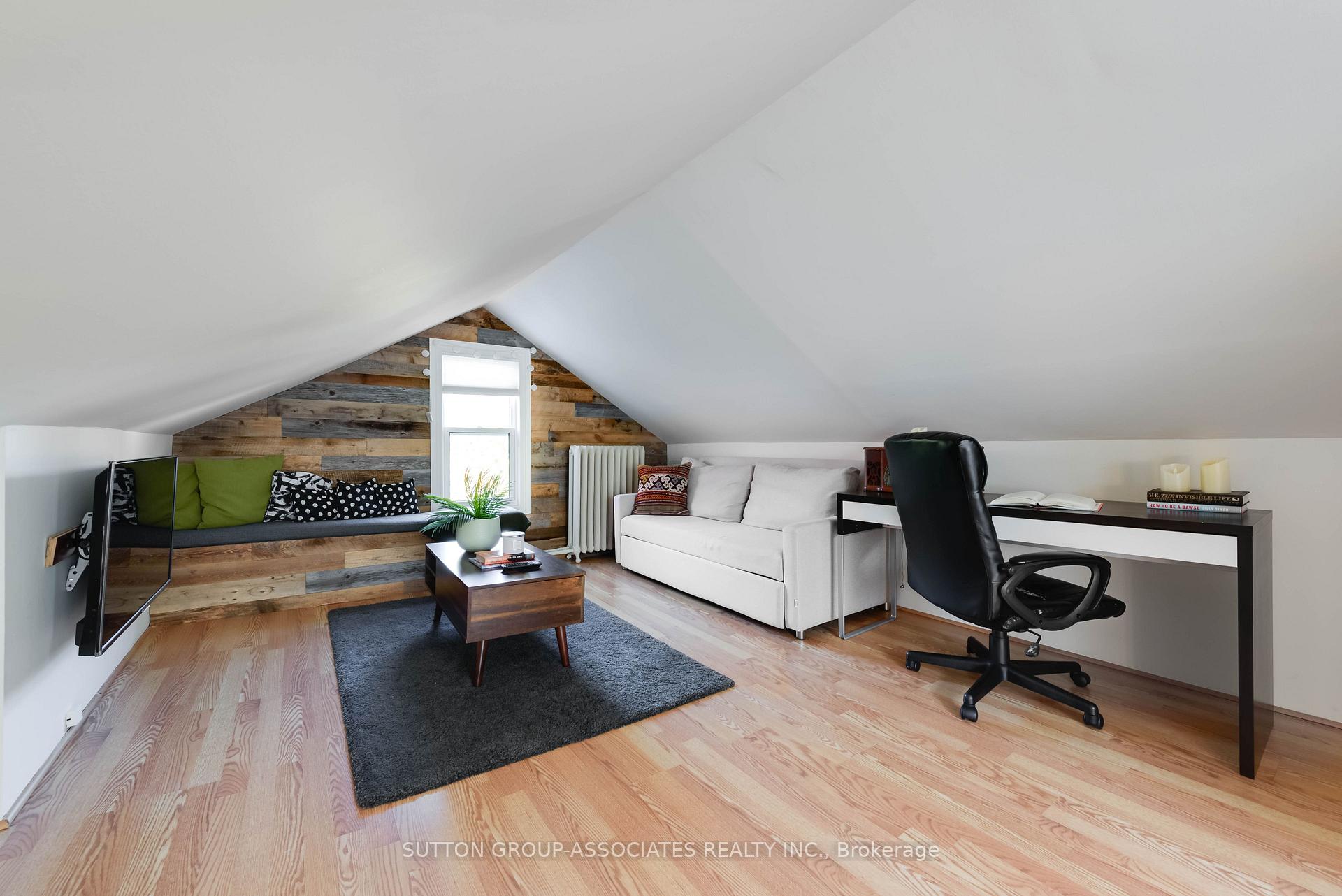 Photo 56 of 136 Arlington Avenue, Toronto, Oakwood Village — HOMEH