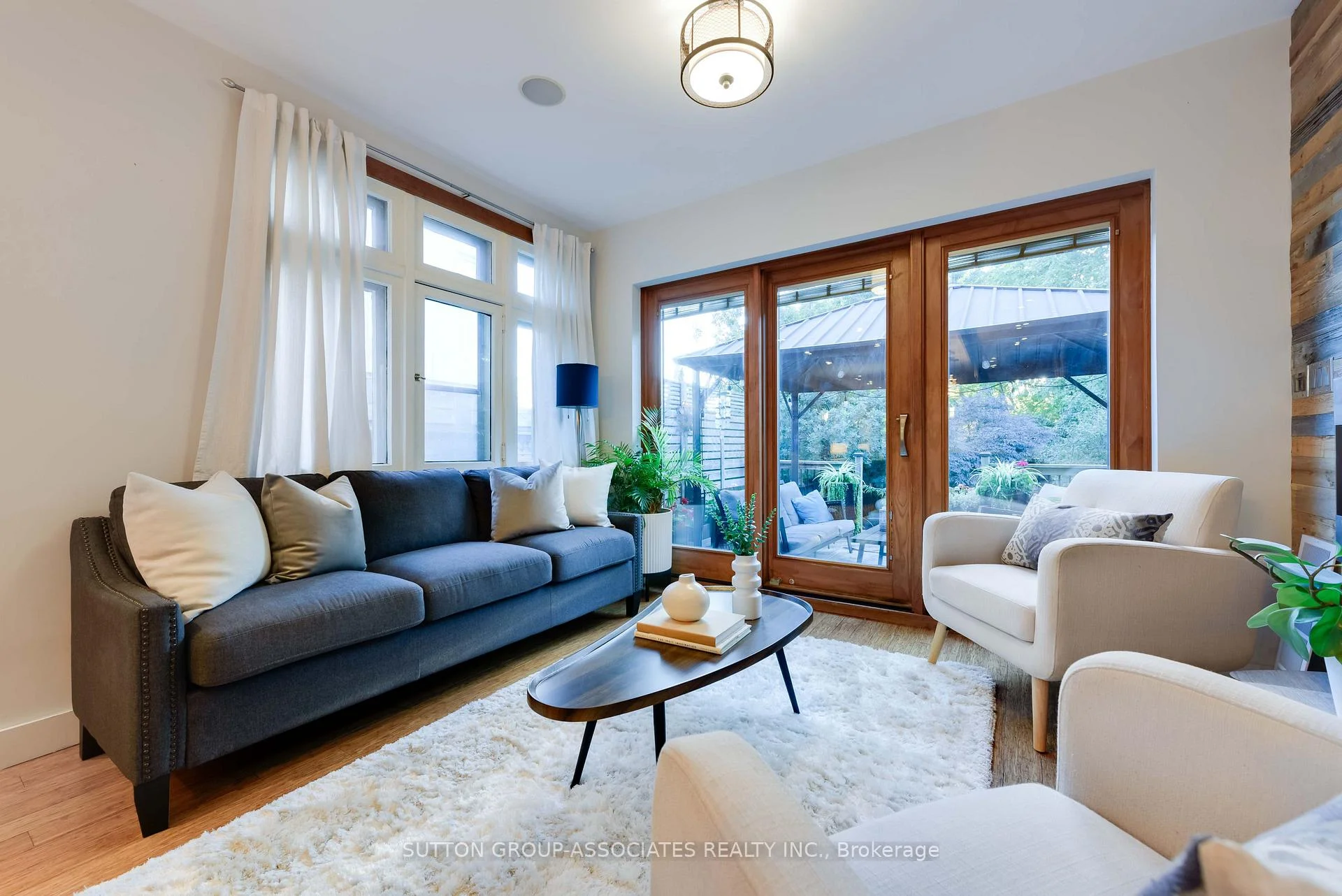 Photo 20 of 136 Arlington Avenue, Toronto, Oakwood Village — HOMEH