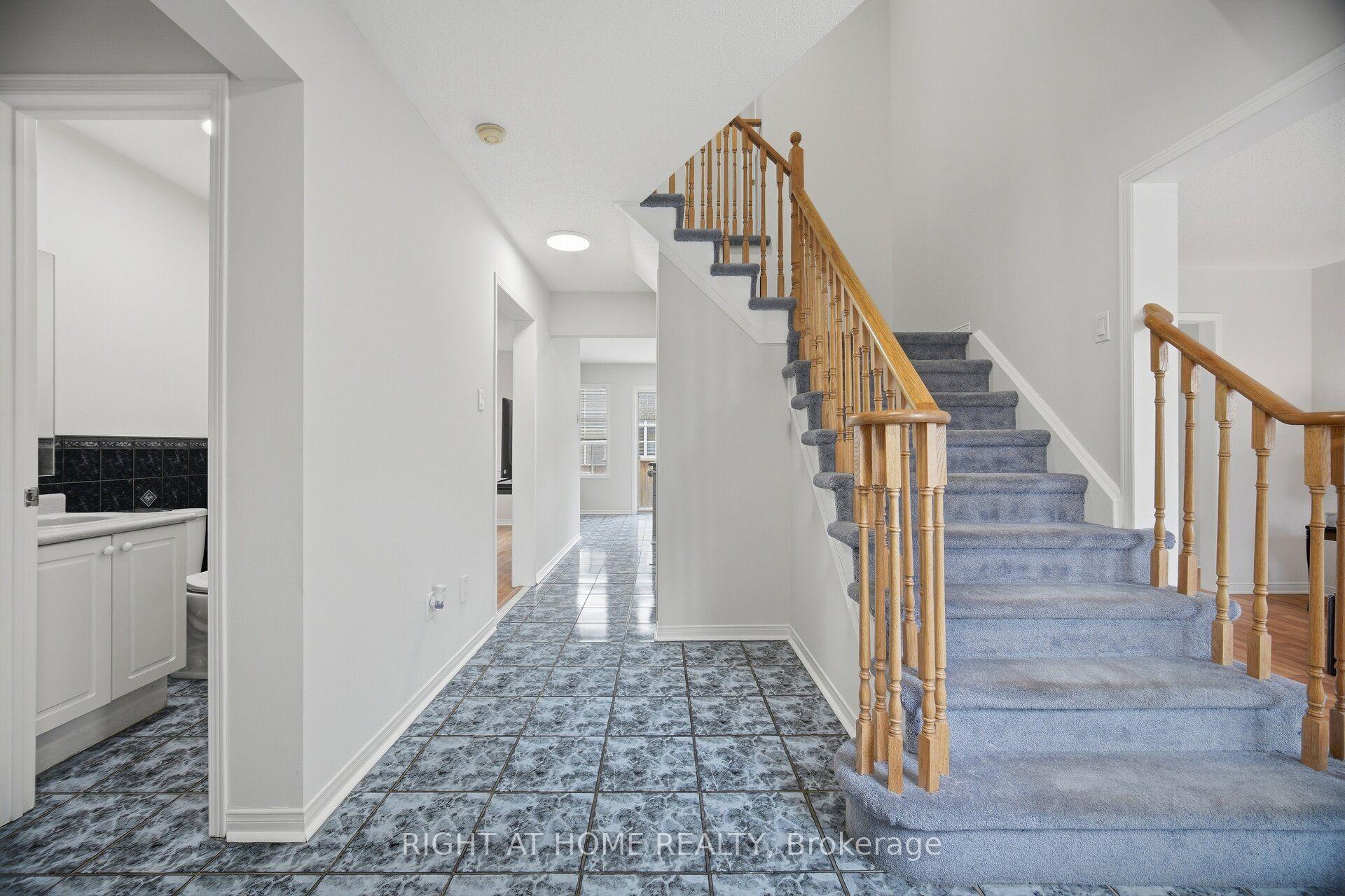 Photo 6 of 3970 Worthview Place, Mississauga, Lisgar — HOMEH