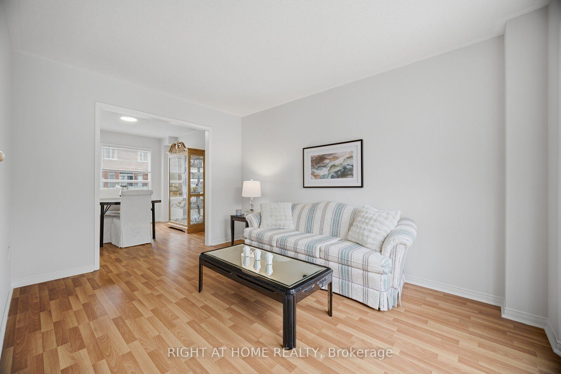 Photo 7 of 3970 Worthview Place, Mississauga, Lisgar — HOMEH