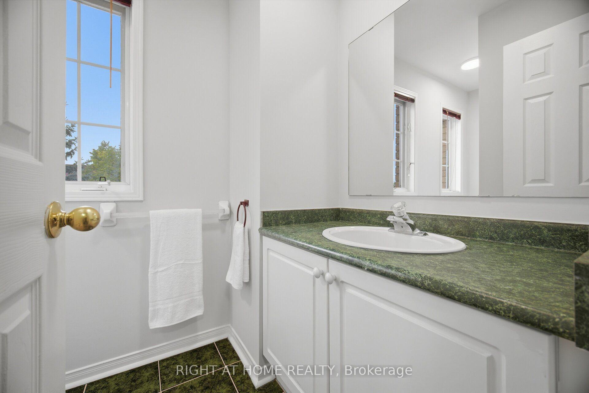 Photo 36 of 3970 Worthview Place, Mississauga, Lisgar — HOMEH